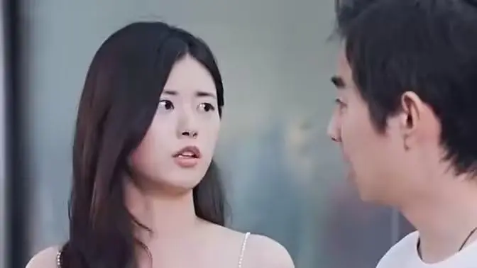 闪婚百亿总裁：从意外婚姻到商业帝国的浪漫冒险